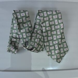 (J28) Jos. A. Bank Green and Purple Geometric Men's Tie